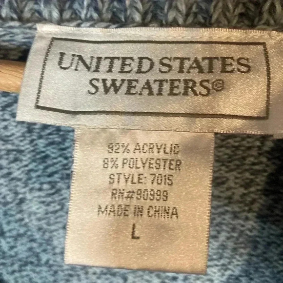 United States sweater with one button - Picture 2 of 3